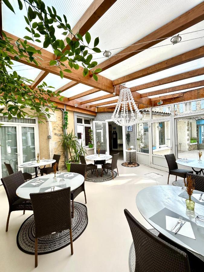 Hotel Les Voyageurs Charols Zewnętrze zdjęcie
