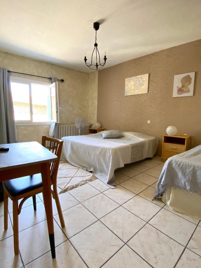 Hotel Les Voyageurs Charols Zewnętrze zdjęcie